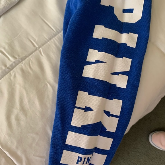 Pink pullover - Picture 3 of 3